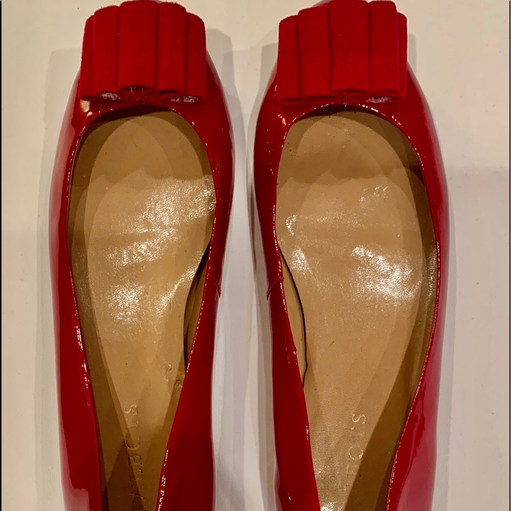 Pink/fuchsia flat shoe/ballet style